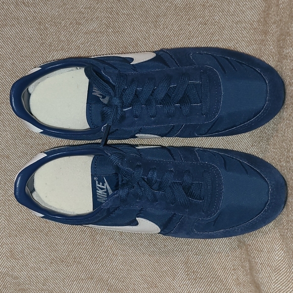 Nike Vintage 1985 Rio Trainers in LIKE NEW condition - Picture 5 of 10